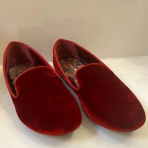 Birdies Starling in Red Velvet